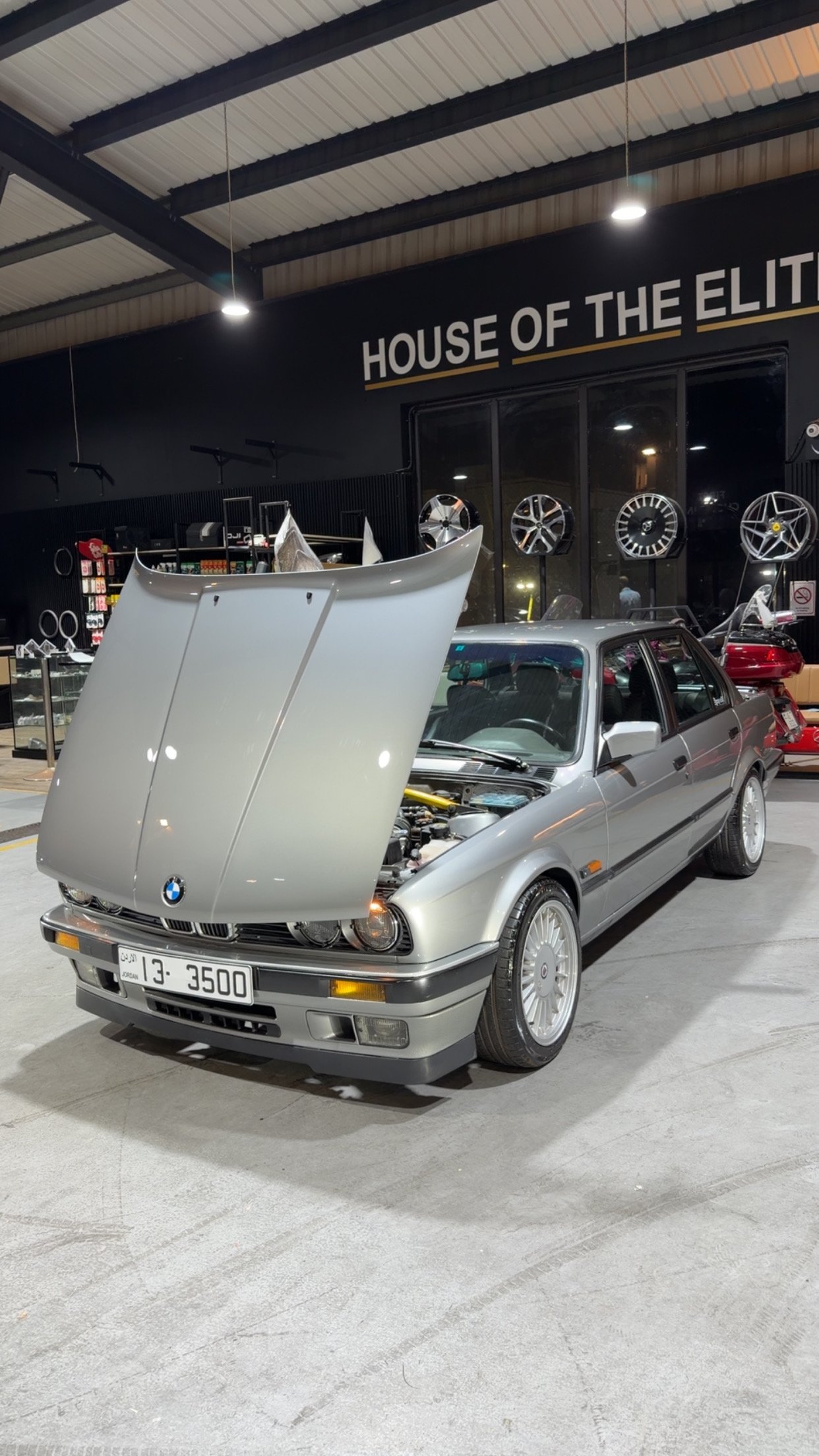 BMW E30 (1989)